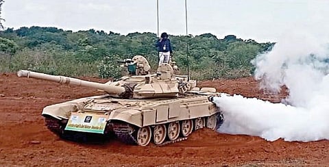 ஆவடியில் பீரங்கிகளின் செயல் விளக்க காட்சி - பள்ளி மாணவர்கள், பொதுமக்கள் கண்டு ரசித்தனர்
