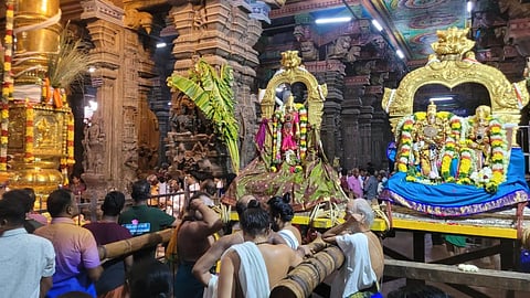 மீனாட்சி சுந்தரேசுவரர் கோயிலில் ஆவணி மூலத்திருவிழா கொடியேற்றம்