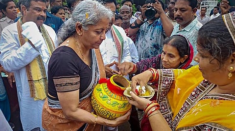 பூரி நகரில் நடைபெற்ற நிகழ்ச்சியில் பங்கேற்ற நிர்மலா சீதாராமன்