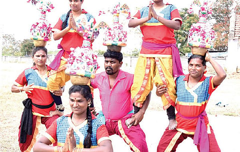 ஒற்றை பண்பாட்டை நோக்கி நகர்த்தப்படும் உலகப் பண்பாடு | உலக நாட்டுப்புறவியல் நாள் சிறப்புப் பகிர்வு