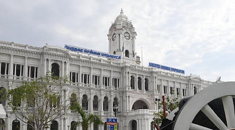 சென்னை மாநகராட்சி சார்பில் 100 மாணவர்களுக்கு ரூ.27 லட்சத்தில் கிரிக்கெட், கால்பந்து பயிற்சி