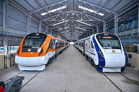 படுக்கை வசதி கொண்ட 200 வந்தே பாரத் ரயில் தயாரிக்க திட்டம்: 2 ஆண்டுகளில் படிப்படியாக இயக்க இலக்கு