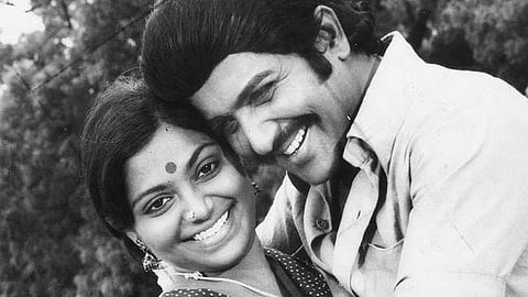 நடிகர் சிவகுமாரை வித்தியாசமானத் தோற்றங்களில் காட்டிய திரைப்படங்களில் ஒன்று, ‘வண்டிச்சக்கரம்’