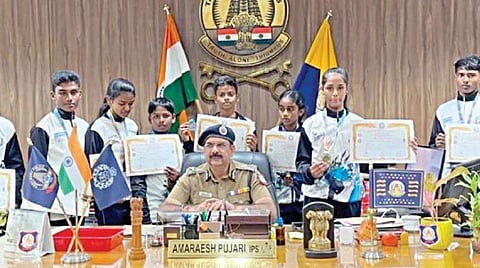 சிறைத்துறை போலீஸார் வாரிசு பங்கேற்ற கராத்தே போட்டியில் தமிழகத்துக்கு 7 பதக்கம்