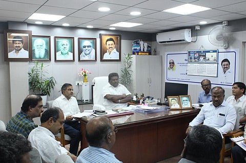 பெண்களுக்கான கட்டணமில்லா பேருந்து மலை பகுதிகளுக்கு விரிவாக்கம் குறித்து ஆய்வு: போக்குவரத்து துறை அமைச்சர் உத்தரவு