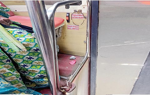 சென்னை மாநகர பேருந்துகளில் மாற்றுத் திறனாளிகளுக்கான வசதிகளை கண்காணிக்க கோரிக்கை