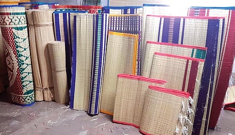 கூலி, மின் கட்டண உயர்வு, ஜிஎஸ்டியால் தமிழகத்தில் கோமா நிலையில் கோரை பாய் தொழில்