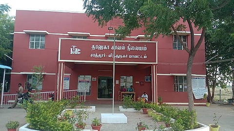 சாத்தூர் அருகே பள்ளி மாணவர் தற்கொலை முயற்சி: கஞ்சாவை பழக்கப்படுத்தியதாக 2 பேர் மீது வழக்கு