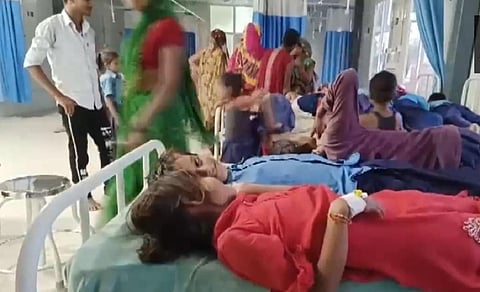 பிஹாரில் மதிய உணவு சாப்பிட்ட 50 பள்ளிக் குழந்தைகளுக்கு உடல்நல பாதிப்பு; மருத்துவமனையில் அனுமதி
