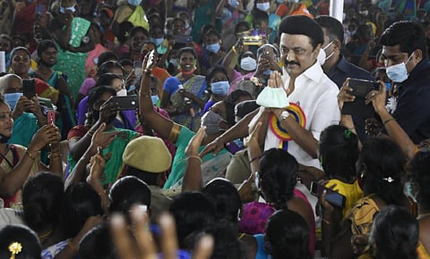 ஊதியமில்லா உழைப்புக்கு உயரிய அங்கீகாரமாக கலைஞர் மகளிர் உரிமைத் தொகை! #TNEmpowersWomen