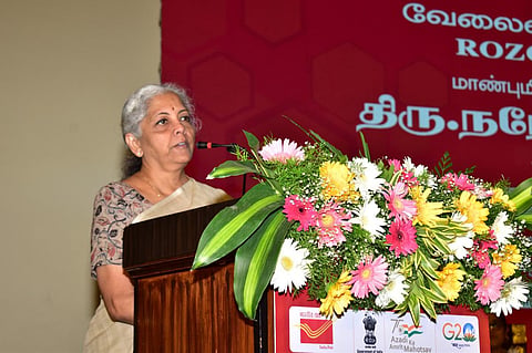 மத்திய அரசின் போட்டித் தேர்வுகளில் தமிழக இளைஞர்கள் அதிக அளவில் பங்கேற்க வேண்டும்: நிர்மலா சீதாராமன்