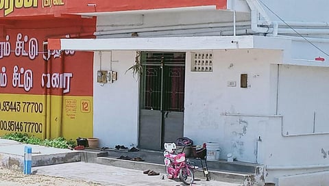 கரூரில் ரியல் எஸ்டேட் அதிபர் வீட்டில் ஊழல் தடுப்பு, கண்காணிப்புப் பிரிவினர் சோதனை