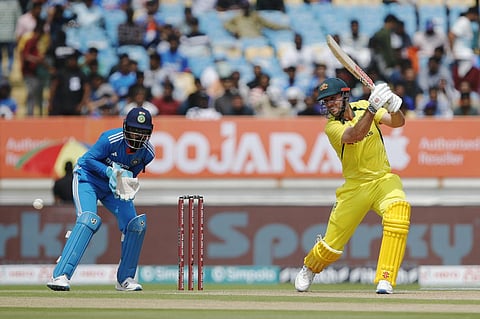 IND vs AUS | ’மாஸ்’ காட்டிய ஆஸி. டாப் ஆர்டர் பேட்ஸ்மேன்கள் - இந்தியாவுக்கு 353 ரன்கள் இலக்கு