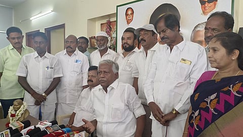 “நம்பிக்கை துரோகத்தின் சின்னம்தான் பண்ருட்டி ராமச்சந்திரன்” - கே.பி.முனுசாமி கொந்தளிப்பு