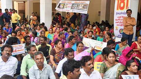 அரசுப் பள்ளி ஆசிரியர்கள் போராட்டம்: நியாயமான தீர்வு வேண்டும்