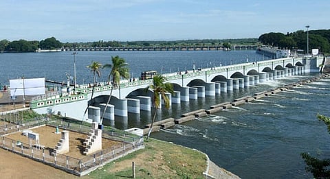 கல்லணை கால்வாய் பிரதான வாய்க்காலில் அசம்பாவிதங்களை தடுக்க விரைவுப் பணி: உயர் நீதிமன்றம் அறிவுறுத்தல்