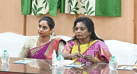 தமிழிசைக்கு பதிலடி: துறை சார்ந்த பணிகளை விவரித்து சந்திர பிரியங்கா வெளியிட்ட கடிதம்