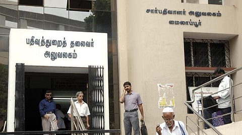 பதிவு அலுவலகங்களில் கூடுதல் டோக்கன்: ஒரே நாளில் ரூ.180 கோடி ஈட்டி சாதனை