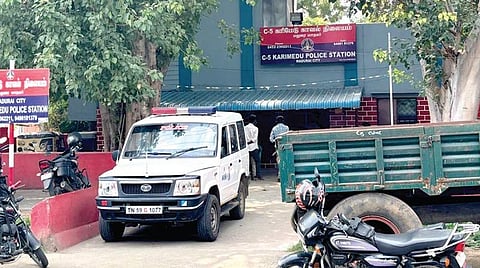 மதுரை மாநகராட்சி திருமண மண்டபத்தில் இயங்கும் கரிமேடு காவல்நிலையம் ரூ.58 லட்சம் வாடகை பாக்கி