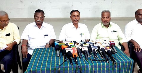 மதுரை யாதவர் கல்லூரி நிர்வாகிகள் செயல்படுவதில் சட்ட சிக்கல்