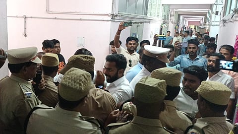 பாஜகவினர், அதிகாரிகளை தாக்கிய வழக்கு: 13 திமுகவினர் கைது