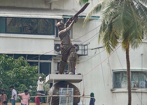 வான்கடேயில் நினைவுச் சின்னமான சச்சின் டெண்டுல்கரின் ஸ்டிரைட் சிக்ஸ்! - ஒரு பார்வை