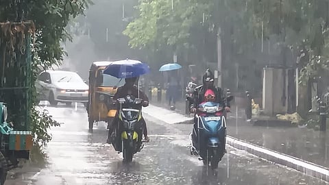 தமிழகத்தில் நவ.8 வரை கனமழை நீடிக்க வாய்ப்பு: வால்பாறையில் 13 செ.மீ. மழை