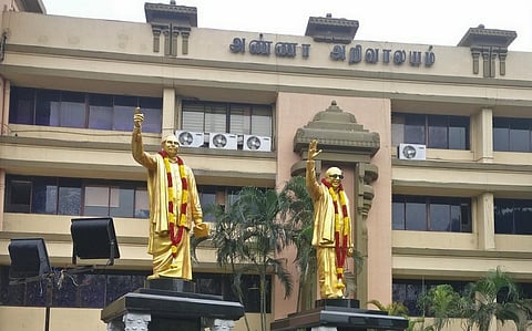 திமுகவினருக்கு தீபாவளி பணப் பரிசாக ரூ.140 கோடி விநியோகம் - மாவட்டத்துக்கு ரூ.2 கோடி வழங்கல்