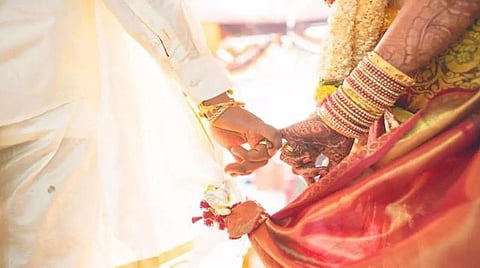 பெண்ணுக்கு வேண்டும் திருமண உரிமை!