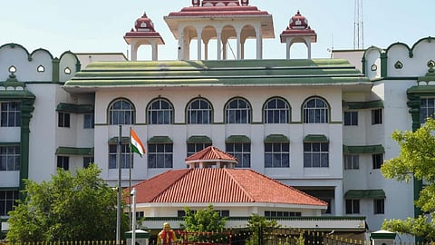 உயர் நீதிமன்றம், மதுரைக் கிளை.