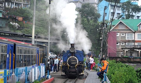 ஐஆர்சிடிசி சார்பில் ஷில்லாங், டார்ஜிலிங் சுற்றுலா