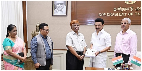நீதிபதி கே.சந்துரு தனது அறிக்கையை தமிழக முதல்வர் மு.க.ஸ்டாலினிடம் சமர்ப்பித்தார்.