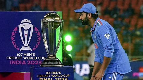 போராட மறந்தது ஏனோ? - இந்தியா @ ODI WC Final