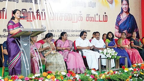 மத்தியில் ஆட்சி மாற்றம் ஏற்பட்டதும் பழங்குடியினர் பட்டியலில் மீனவர்கள் சேர்க்கப்படுவர்: கனிமொழி எம்.பி. உறுதி