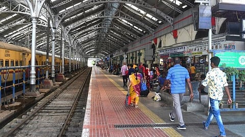 ரயில்வே தொழிற்சங்க அங்கீகாரத்துக்கான தேர்தல் விதிமுறைகளை உருவாக்க 3 பேர் கொண்ட குழு