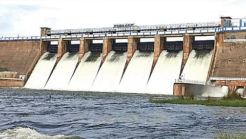 சிவகங்கை, ராமநாதபுரம் மாவட்ட பூர்வீகப் பாசனத்துக்காக வைகை அணையில் இருந்து திறக்கப்பட்ட தண்ணீர்.