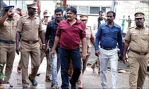 சர்ச்சை பேச்சு: மன்சூர் அலிகானின் 30 நிமிட வாக்குமூலம் வீடியோவாக பதிவு
