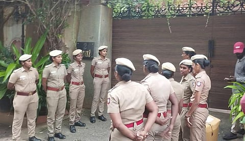 நடிகை குஷ்பு வீட்டுக்கு போலீஸ் பாதுகாப்பு அதிகரிப்பு