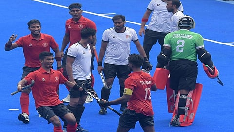 13-வது தேசிய சீனியர் ஹாக்கி சாம்பியன்ஷிப்: தமிழக அணி அரை இறுதிக்கு முன்னேற்றம்