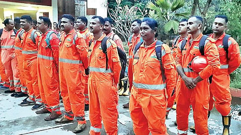 விழுப்புரம் மற்றும் செங்கல்பட்டு மாவட்டங்களுக்கு விரைந்த தேசிய பேரிடர் மீட்பு குழுவினர்.