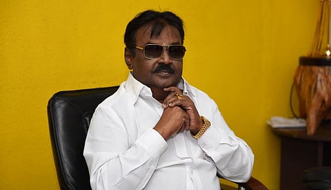 மருத்துவமனையில் சிகிச்சை பெற்றுவரும் விஜயகாந்த் குணமடைந்து வீடு திரும்ப தலைவர்கள் வாழ்த்து