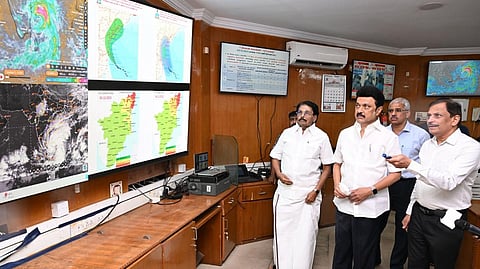 மிக்ஜாம் புயலை எதிர்கொள்ள முன்னேற்பாடுகள்: பொதுமக்கள் தேவையின்றி வீட்டை விட்டு வெளியில் வரவேண்டாம் என முதல்வர் வேண்டுகோள்