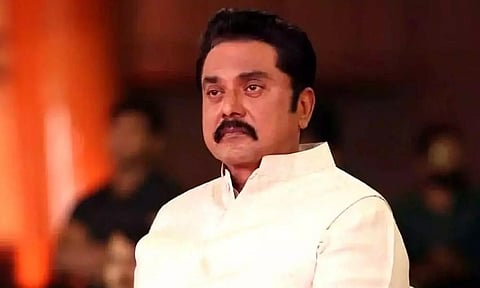 தென் மாவட்டங்களில் நடக்கும் கொலைகளுக்கு தொழில் வளம் குறைவே காரணம்: சமக தலைவர் சரத்குமார் கருத்து
