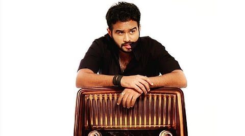 ஹீரோவானார் ஆர்ஜே விஜய்