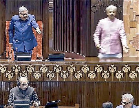 மாநிலங்களவையில் நேற்று திரிணமூல் உறுப்பினர் டெரிக் ஓ பிரையனின் நடத்தையால் கோபமடைந்து அவரை கண்டித்த அவைத் தலைவர் ஜகதீப் தன்கர்