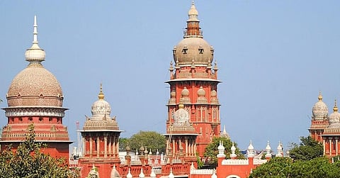 அரசு பள்ளிகளுக்காக ஒதுக்கப்பட்ட நிலங்களில் வேறு கட்டுமானம் அமைக்க கூடாது: நீதிமன்றம் உத்தரவு