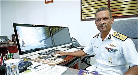 இந்தியக் கடலோர காவல் படை கமாண்டர் ஐ.ஜி. டானி மைக்கேல்