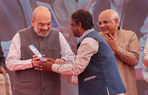 குஜராத்தில் நடைபெற்ற நிகழ்ச்சியில் அமித் ஷா