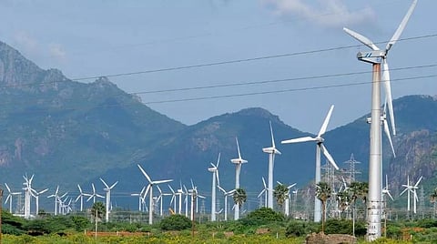 பழைய காற்றாலைகளை புதுப்பிக்க வேண்டும்: தமிழ்நாடு மின்வாரியத்துக்கு மத்திய அரசு அறிவுறுத்தல்