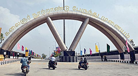 சர்வதேச தரத்தில் இயங்கும் கிளாம்பாக்கம் பேருந்து முனையம்: கூடுதல் இருக்கைகள், அம்மா உணவகம், அரசு மருத்துவமனை கோரும் பயணிகள்